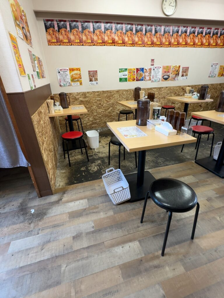 ミラクルワッキー　内装