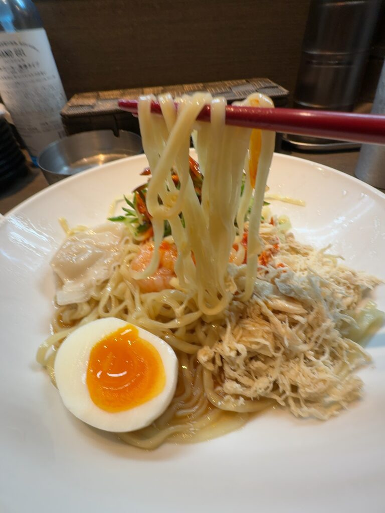 呉麵屋　麵リフト