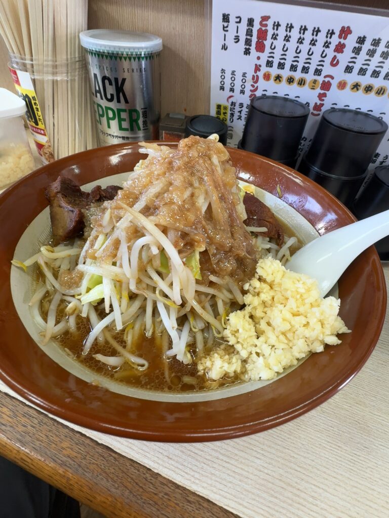 ファンキーワッキー　着丼ニンニク